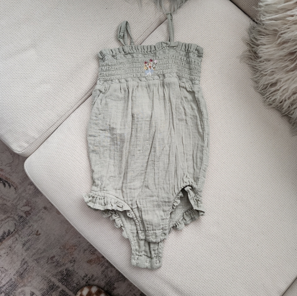 Le Petit Lapin Gauzy Romper